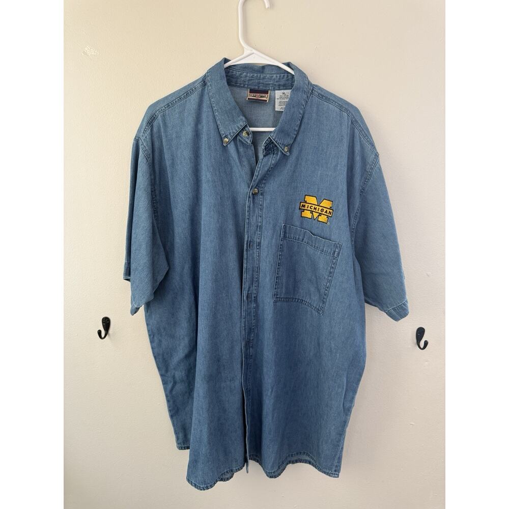 Michigan Wolverines Denim Button Up Shirt XL Red Oak Short Sleeve NCAA